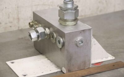 Alternative view of Hydraulik Verteilerblock von Santenberg - 300/210/H190 mm