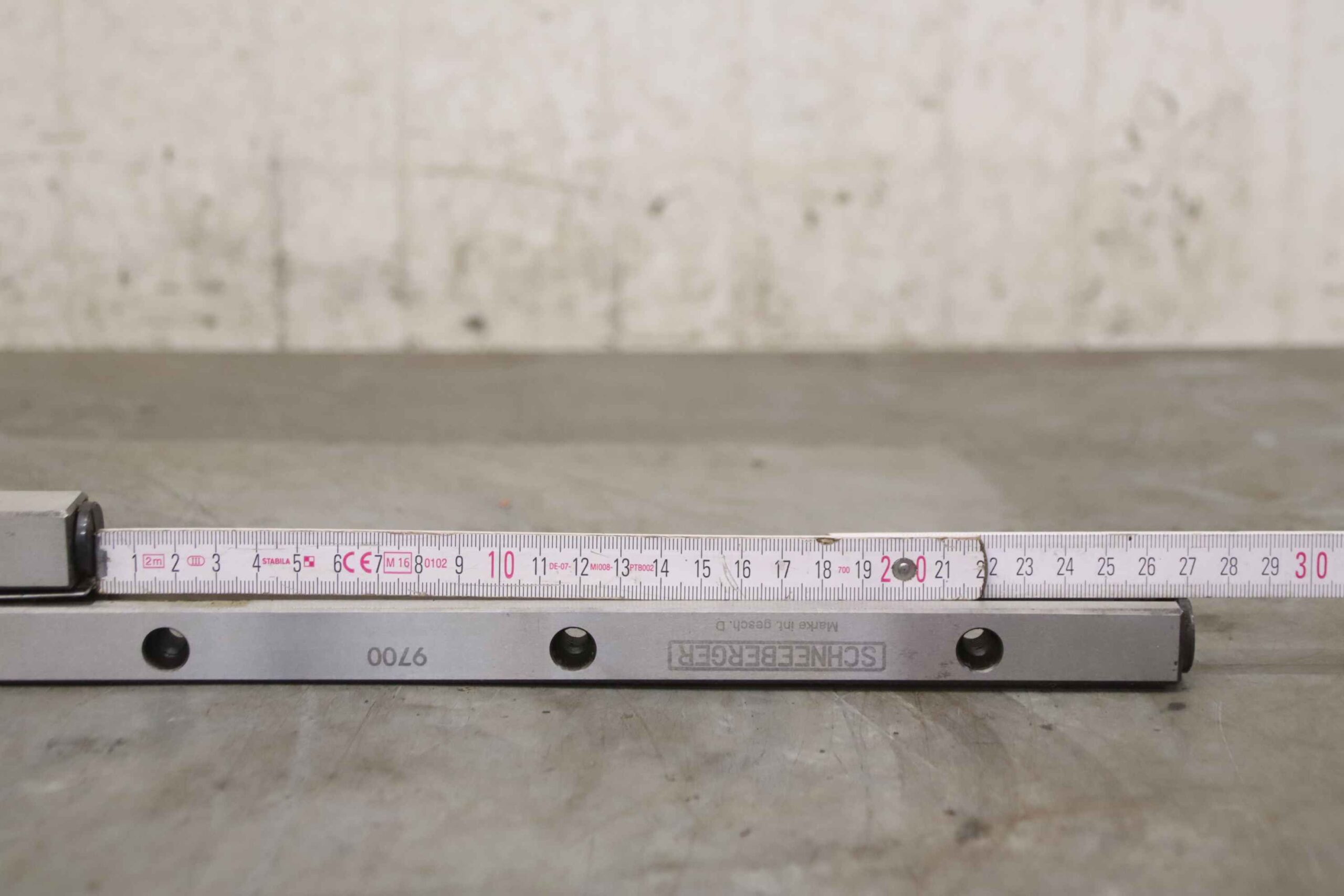 Kreuzrollenführung von Schneeberger - 9700 – Bild 7