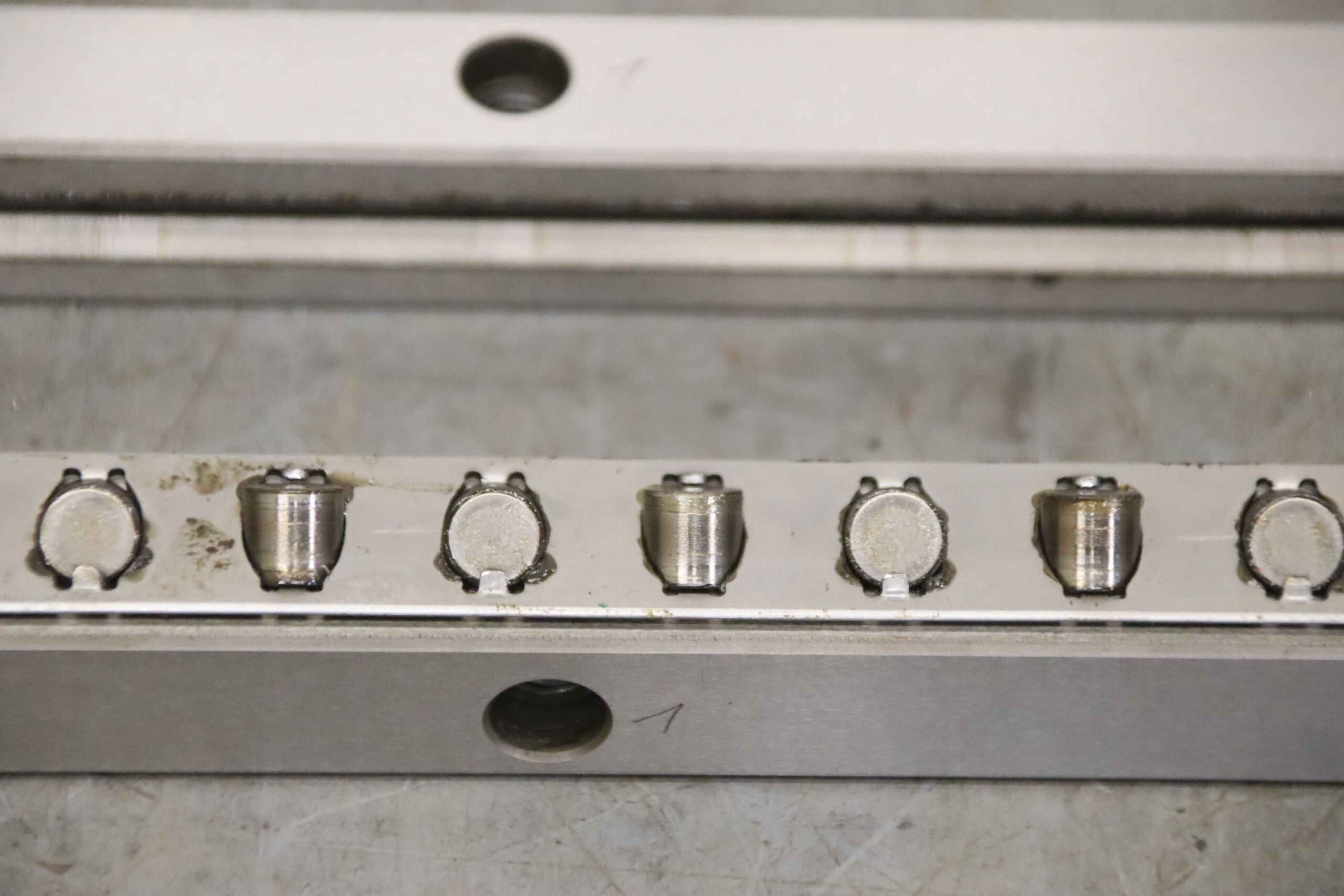 Kreuzrollenführung von Schneeberger - 9700 – Bild 5