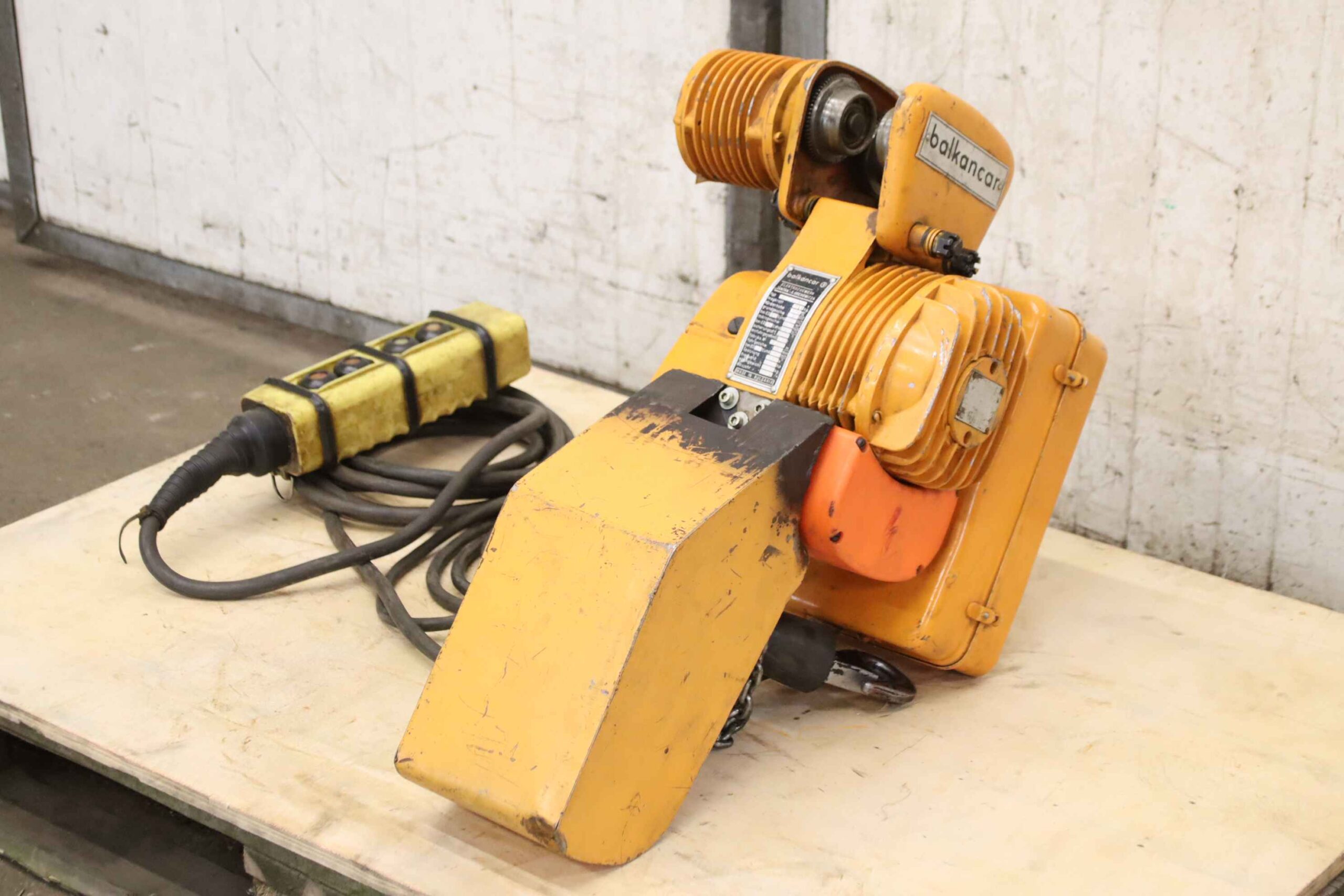 Kettenzug mit Fahrwerk 125 kg von Balkancar - BO 91M