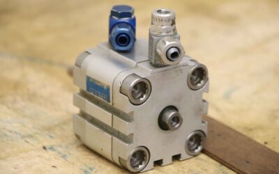 Alternative view of Kompaktzylinder von Festo - ADVU-40-10-PA  156541