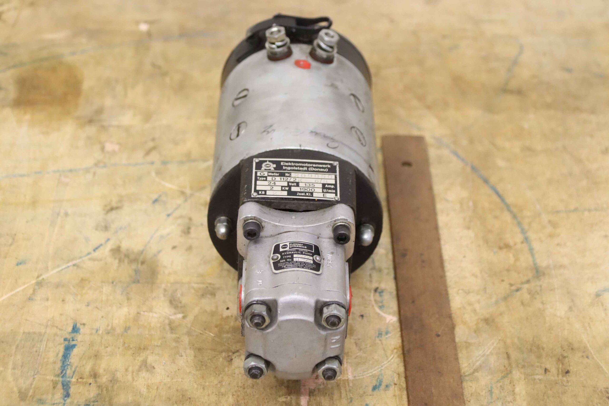 Hydraulikpumpe 24 V 2 kW von Plessey EMI - A096X D 112/2R-6/8 – Bild 3