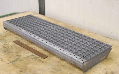 Gitterroste von Stahl - 800 x 270 x 70 mm