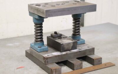 Alternative view of 2 Säulen Stanzwerkzeug von unbekannt - 245/240/H240 mm