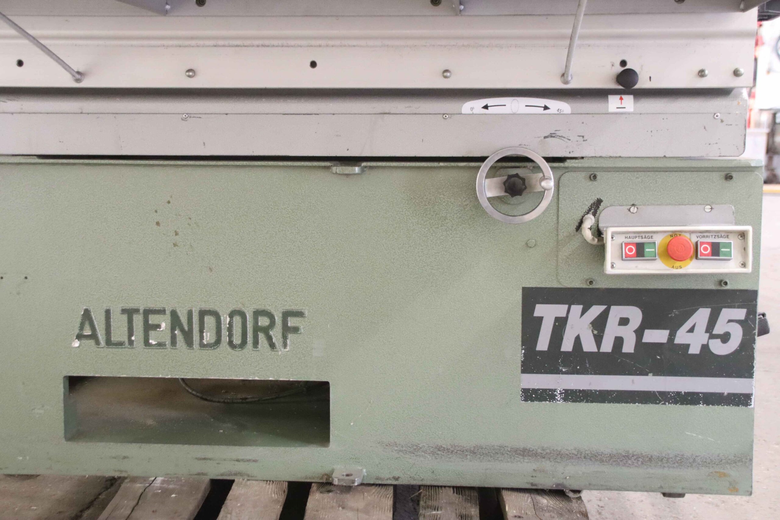 Formatkreissäge mit langem Anschlagtisch von Altendorf - TKR 45 schwenkbar 45° – Bild 10
