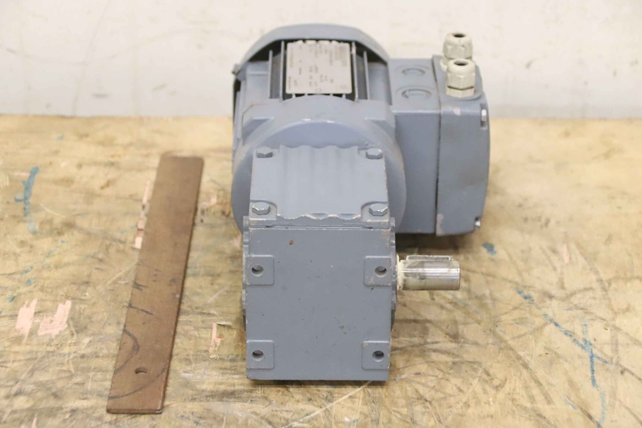 Getriebemotor 0,18 kW 28 U/min von SEW-Eurodrive - W20 DR63M4/TF/IS – Bild 3