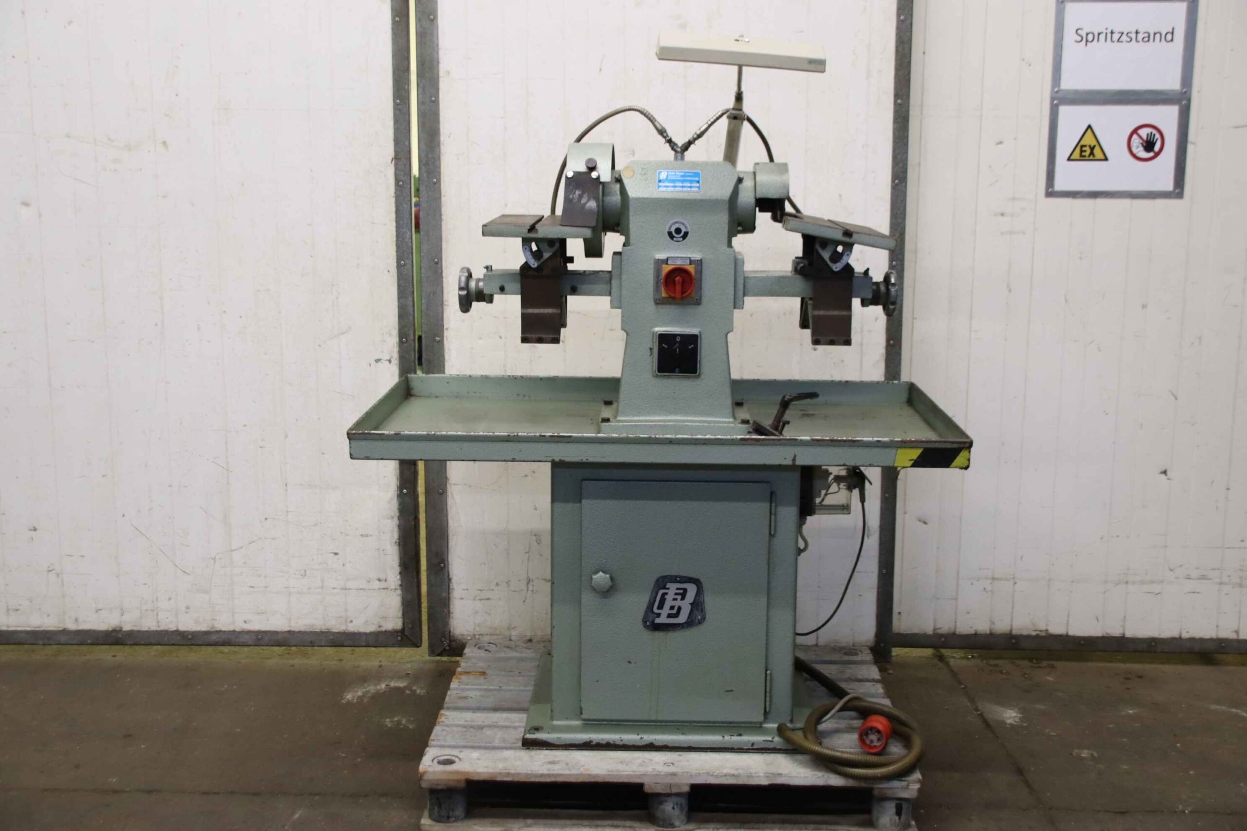 Werkzeugschleifmaschine von Bayer - DMB 240 2 Stationen – Bild 3