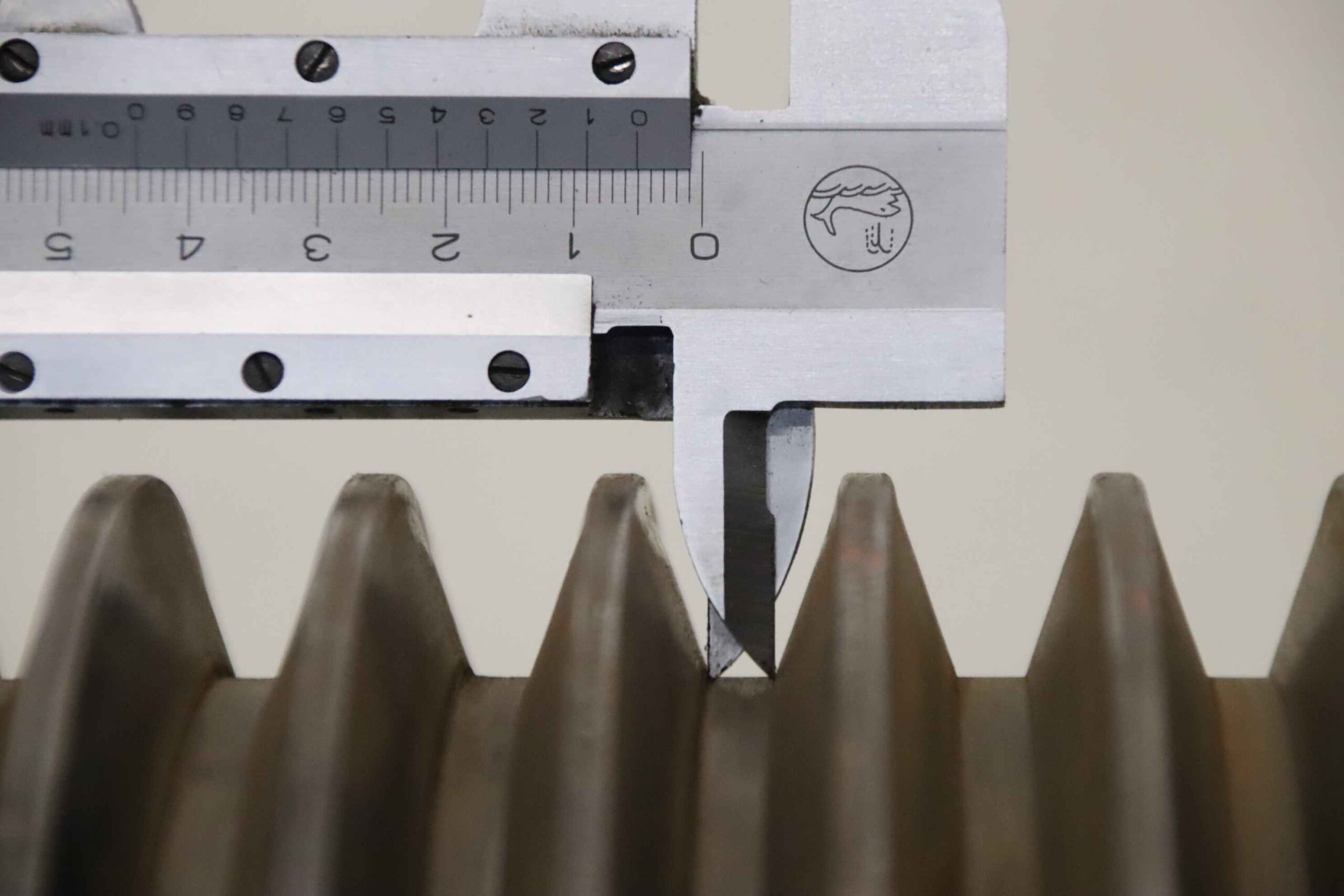 Keilriemenscheibe 8-rillig von Guss - SPC 210-8 (22 mm) – Bild 5