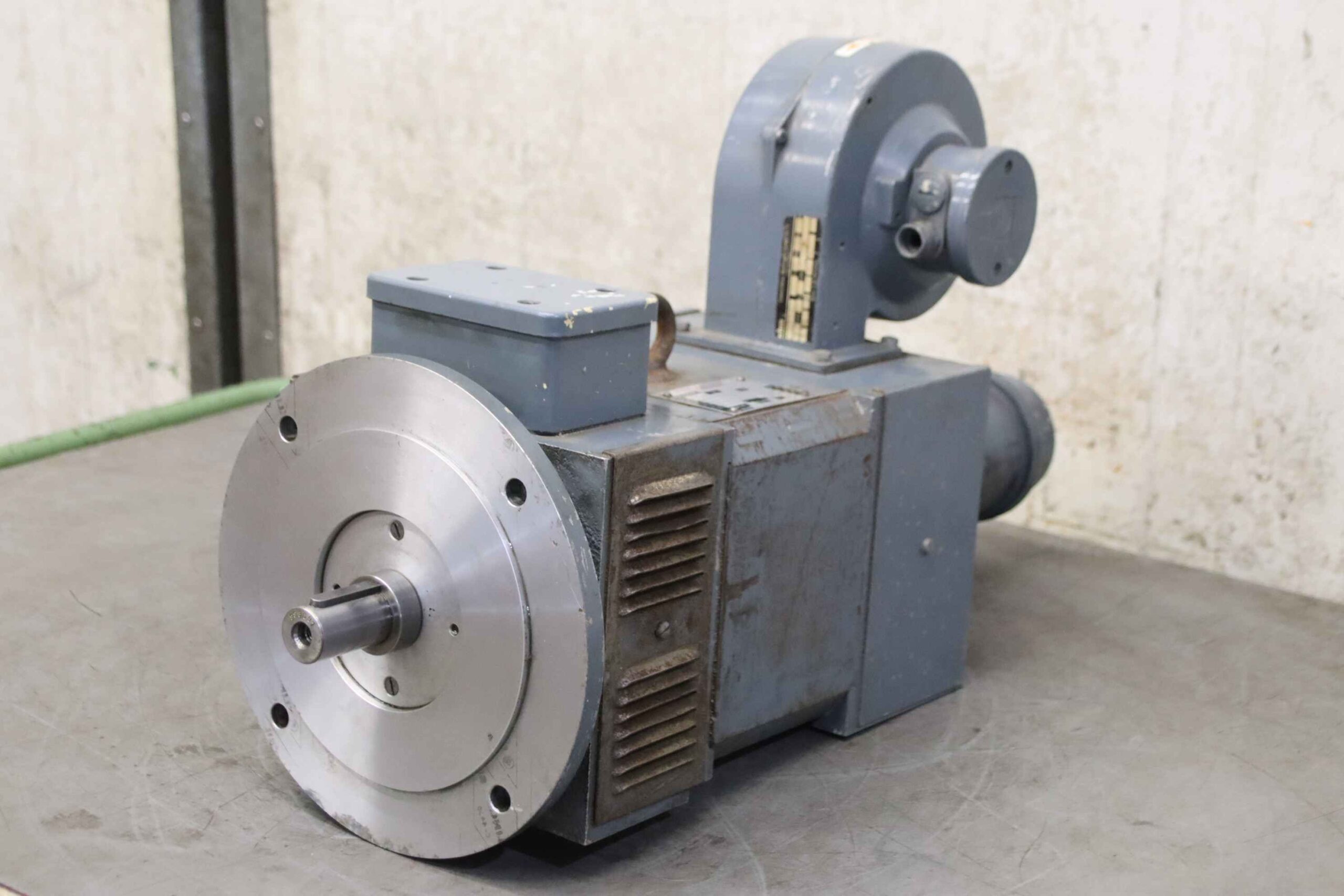 Gleichstrommotor 6,5 kW von WIRE Hübner - GLF 100/13 TDP 0,2 T-4
