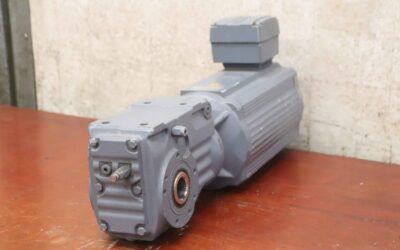 Getriebemotor 1,1 kW 41 U/min von SEW-Eurodrive - KA37 DAS100M4/TF/IS