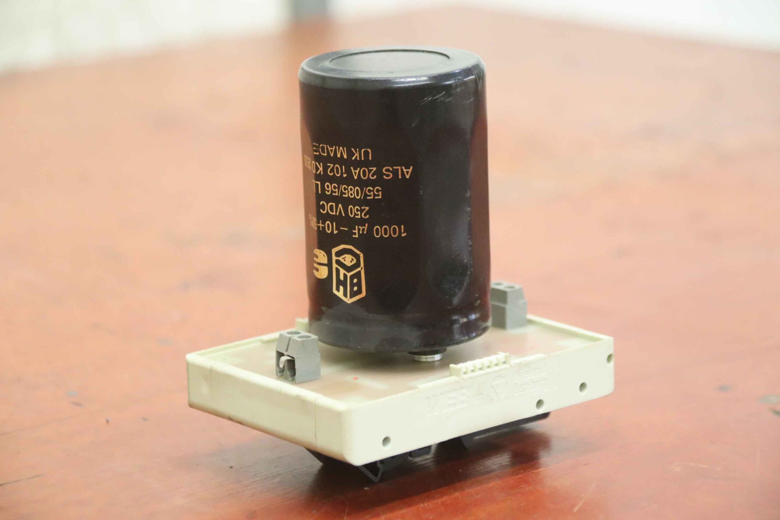 Kondensator von BHC WEB - 55/085/56 LL ALS20A 102 KD 250 – Bild 2