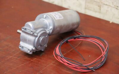 Gleichstrom Getriebemotor 110 Volt 120 U/min von Kählig - M63x60/I + SN31 + IGM4/2