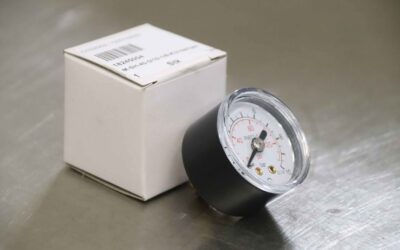 Alternative view of Manometer 0-10 bar von timmer - M-SH-40-0/10-1/8-KU-bar/psi