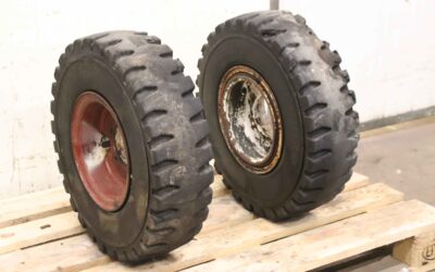 Alternative view of Vollgummi Reifen 2 Stück von Master Solid - Super Elastic 6.50-10  RIM 5.00F-10