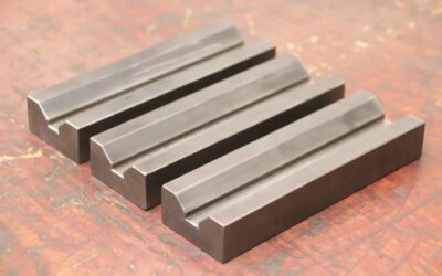 Anreissprisma 3 Stück von Stahl - 160/50/H25 mm 95°