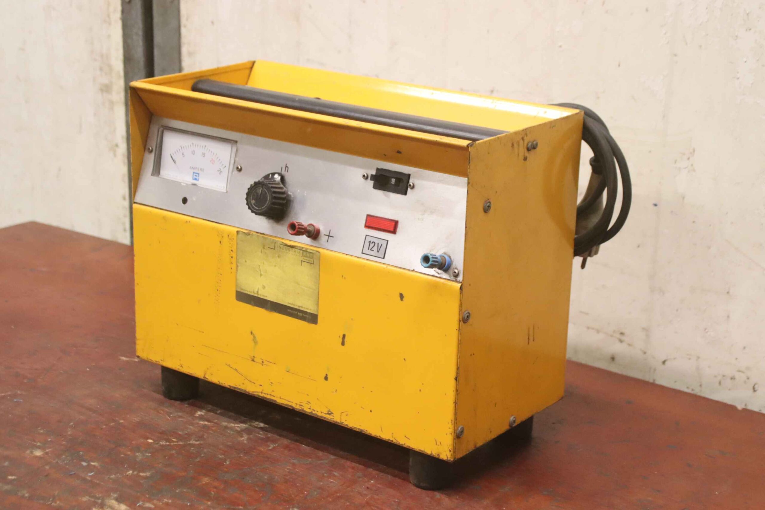 Ladegerät für Stapler 12 V/20 A von Jungheinrich - DLW 12/20 SN – Bild 2