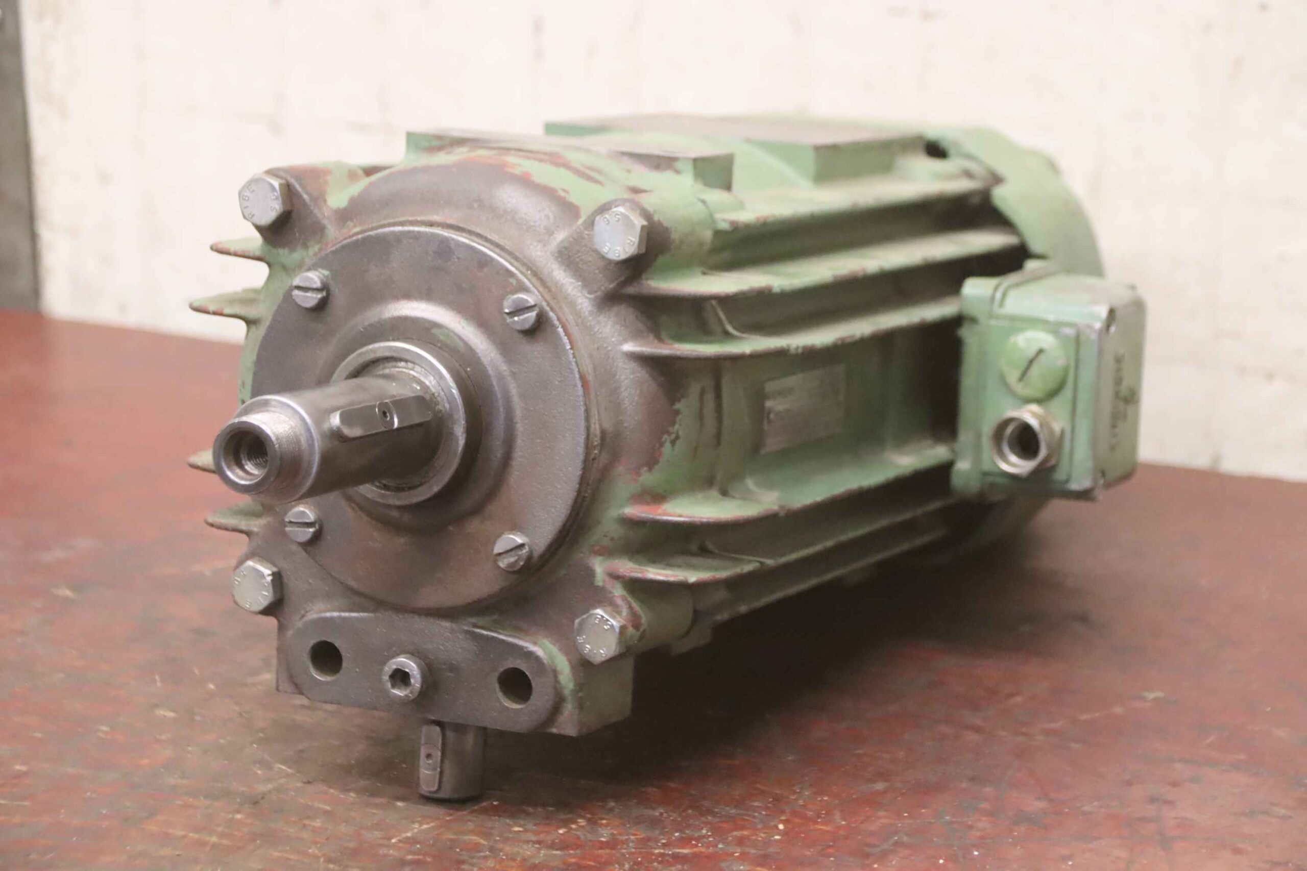 Fräsmotor 5,5/9,5 kW / 2925/5910 U/min von Siemens - 1PC3115-2AA99 Z