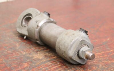 Alternative view of Hydraulikzylinder von Orsta - B2-50/32x80  Hub 80 mm