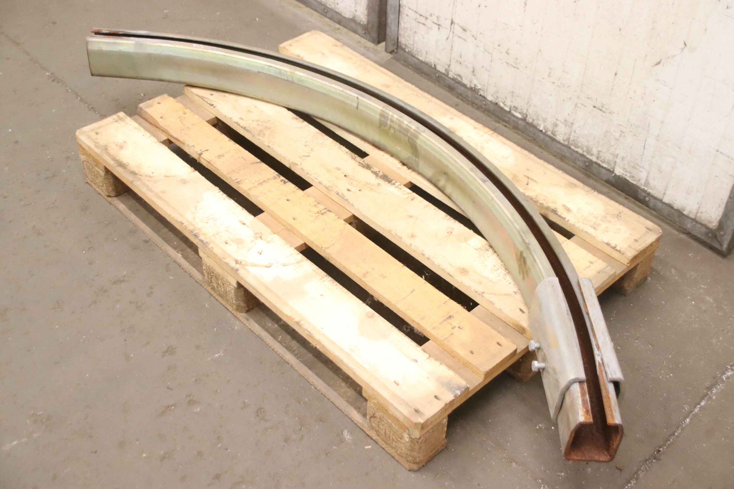 Helmschiene von Helm - Breite 105 mm Länge 1600 mm