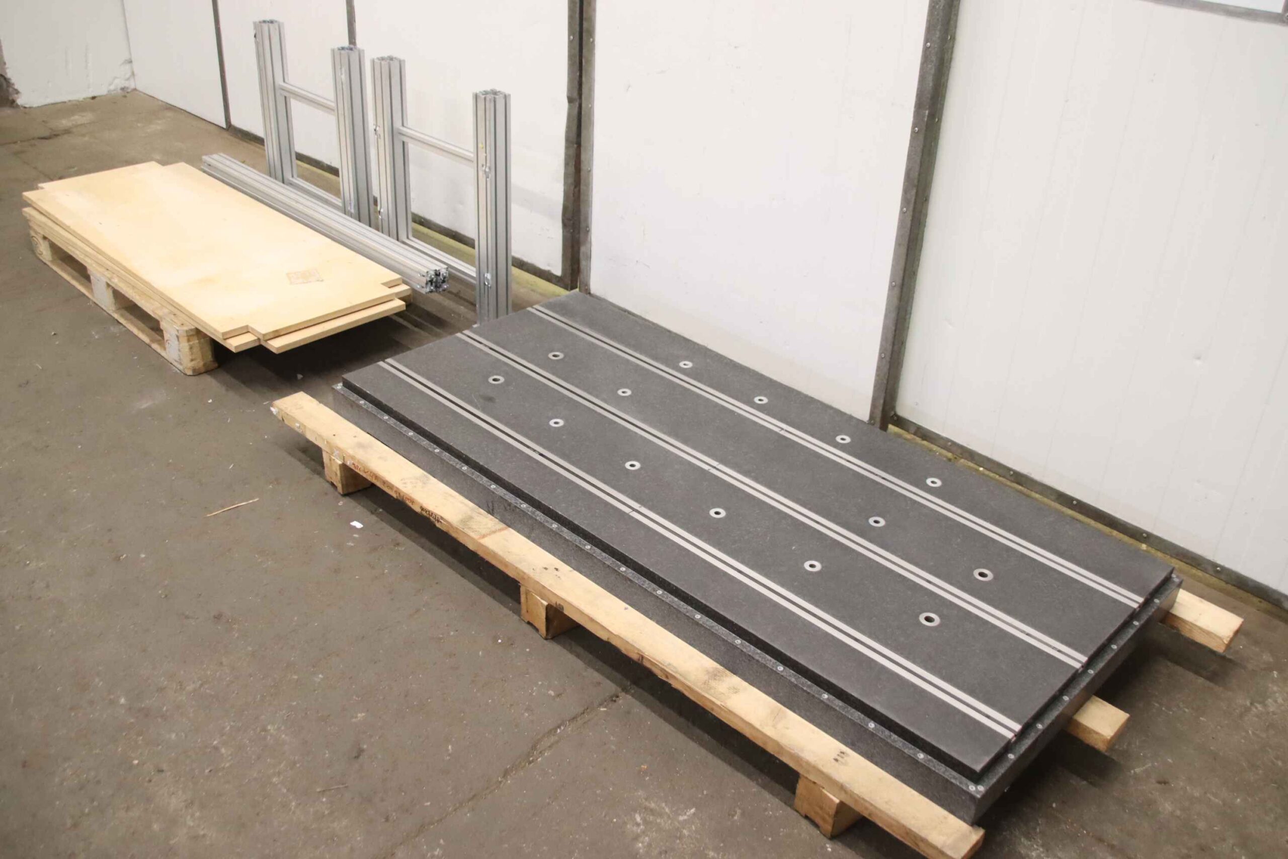 Aufspannplatte mit T Nut von unbekannt - 840 x 1840 mm