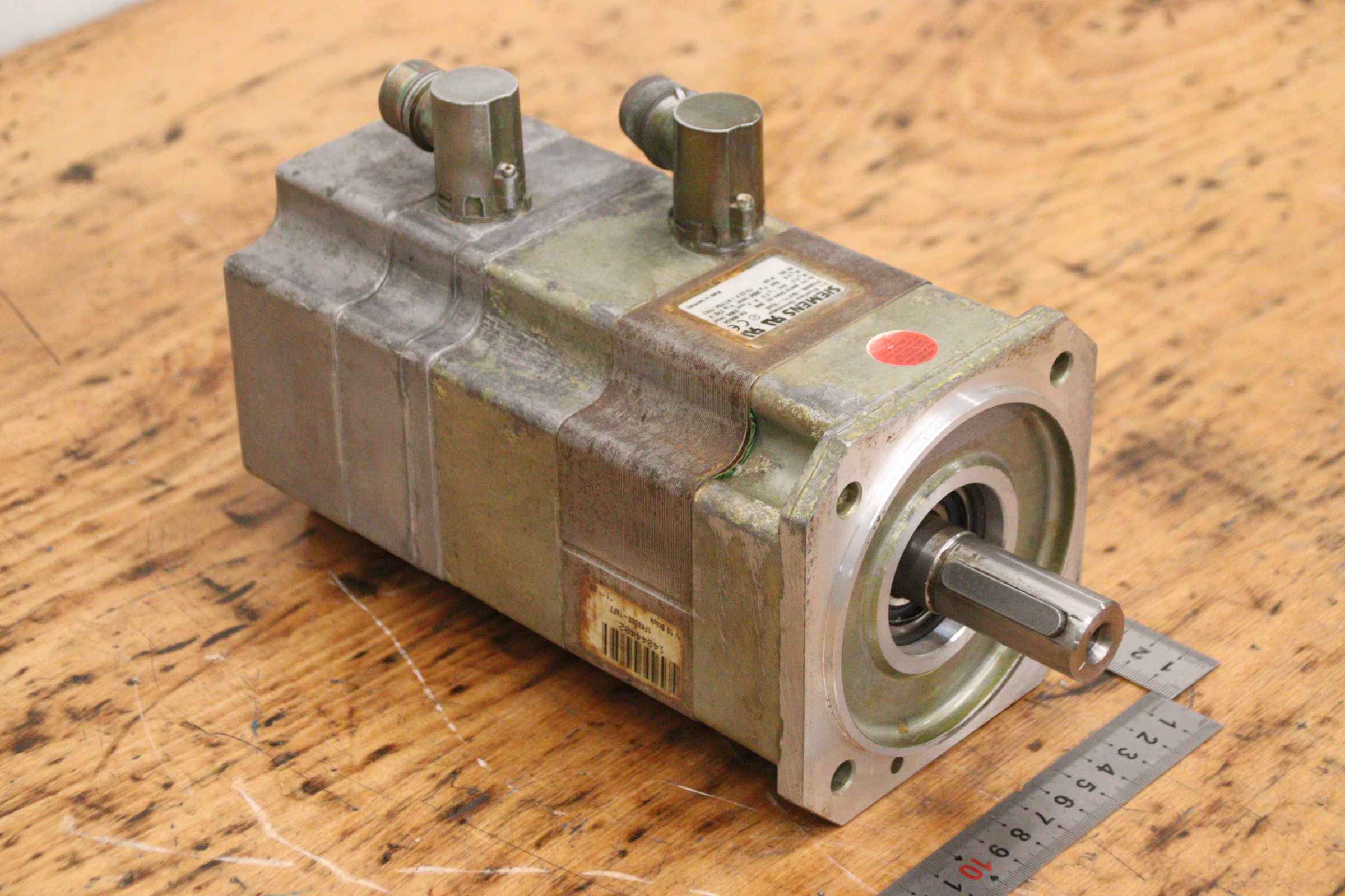 Servomotor von Siemens - 1FK6060-6AF71-1EA0 – Bild 2