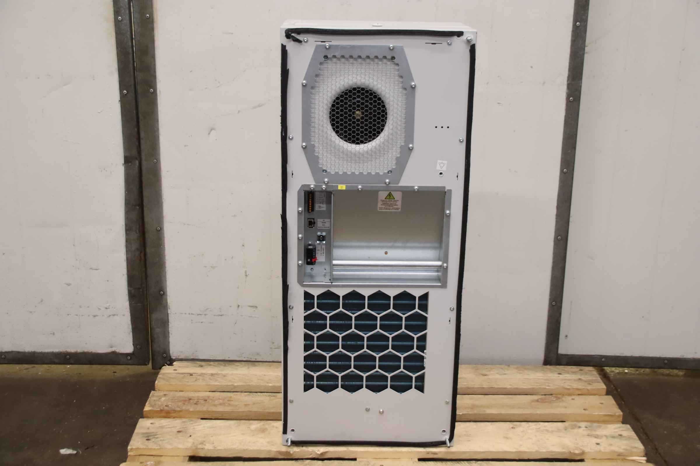 Schaltschrank-Kühlgerät von Rittal - Blue e+ SK 3185.830 1,6 kW – Bild 8