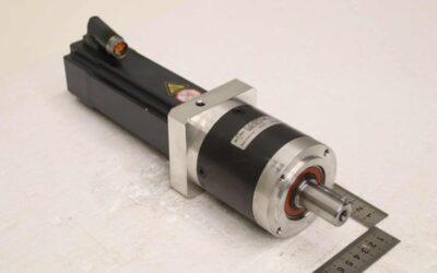 Alternative view of Servo-Getriebemotor 0,59 kW von Beckhoff Neuigart - AM8022-0D11-0000  PLE080-040-SSSA3AE-Z9