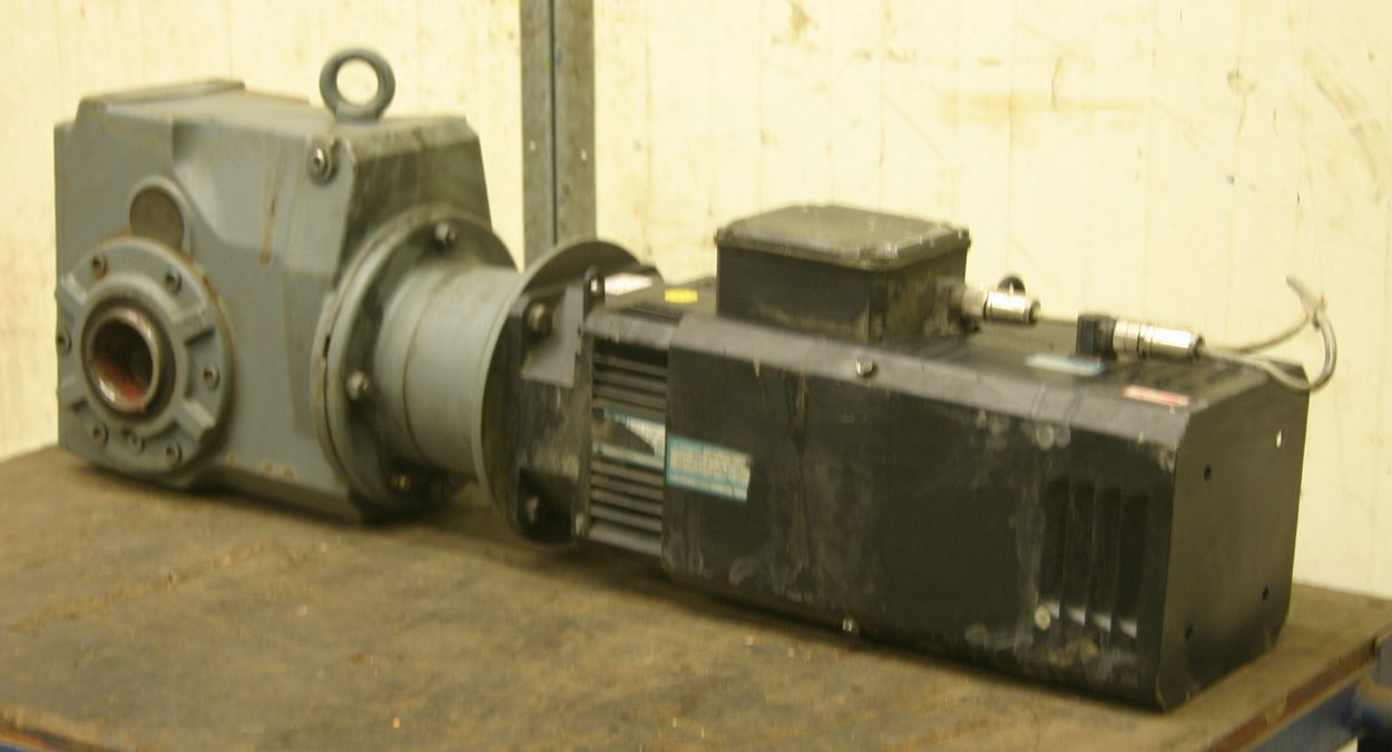 Drehstrom-Synchronmotor von Baumüller SEW - DSOG 100-K – Bild 2
