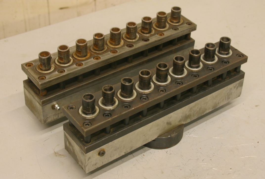 Mehrspindelkopf 9 Bohrer von Nottmeyer - 32 Lochabstand
