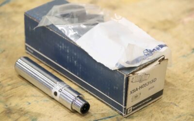 Induktiver Sensor von Telemecanique - XSA-H05313D