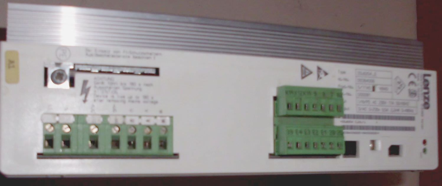 Frequenzumrichter 2,2 kW von Lenze - 33.8204 E