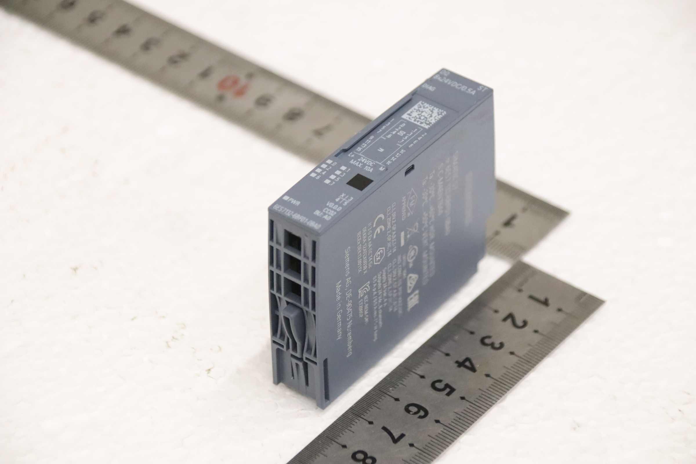 Digitales Ausgangsmodul von Siemens - 6ES7 132-6BF01-0BA0 SIMATIC S7 – Bild 2