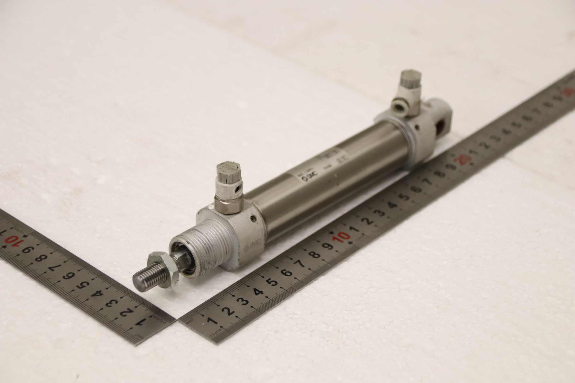 Pneumatikzylinder von SMC - CD85N25-80C-B Hub 80 mm