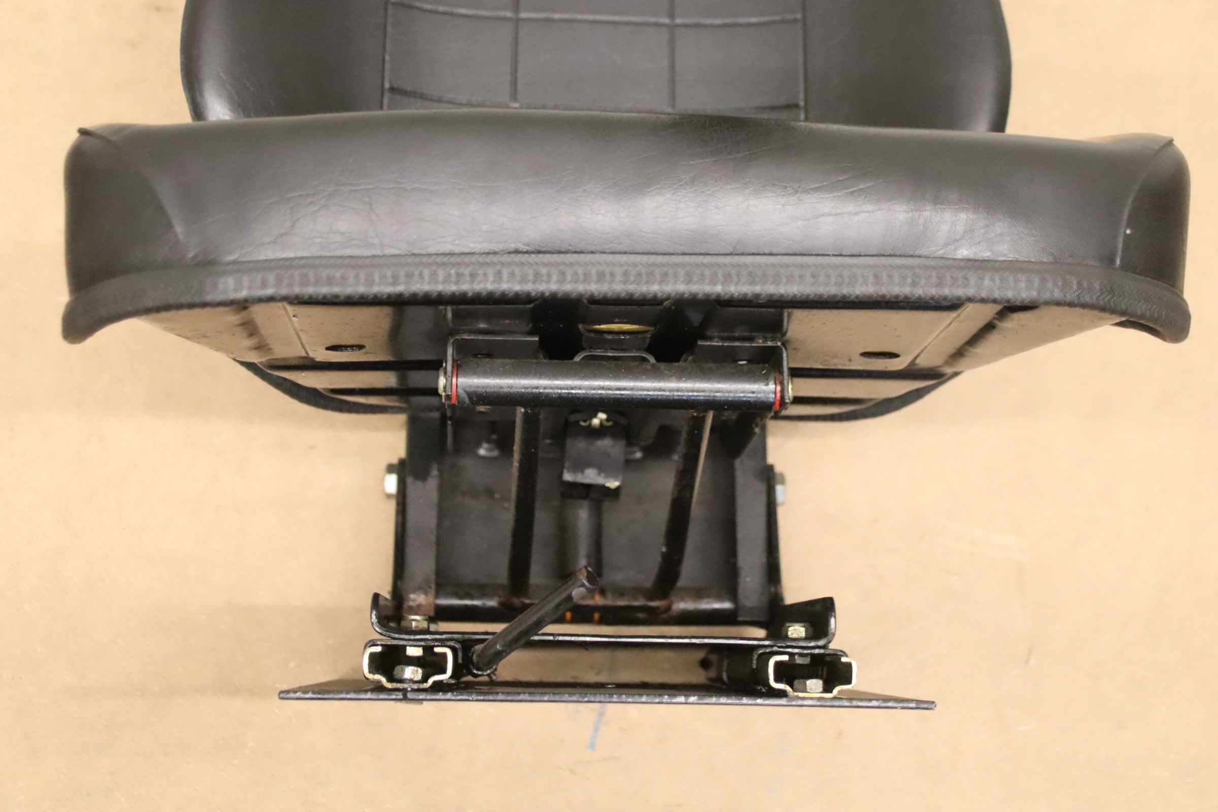 Fahrersitz von Klepp - 500/470/H560 mm – Bild 9