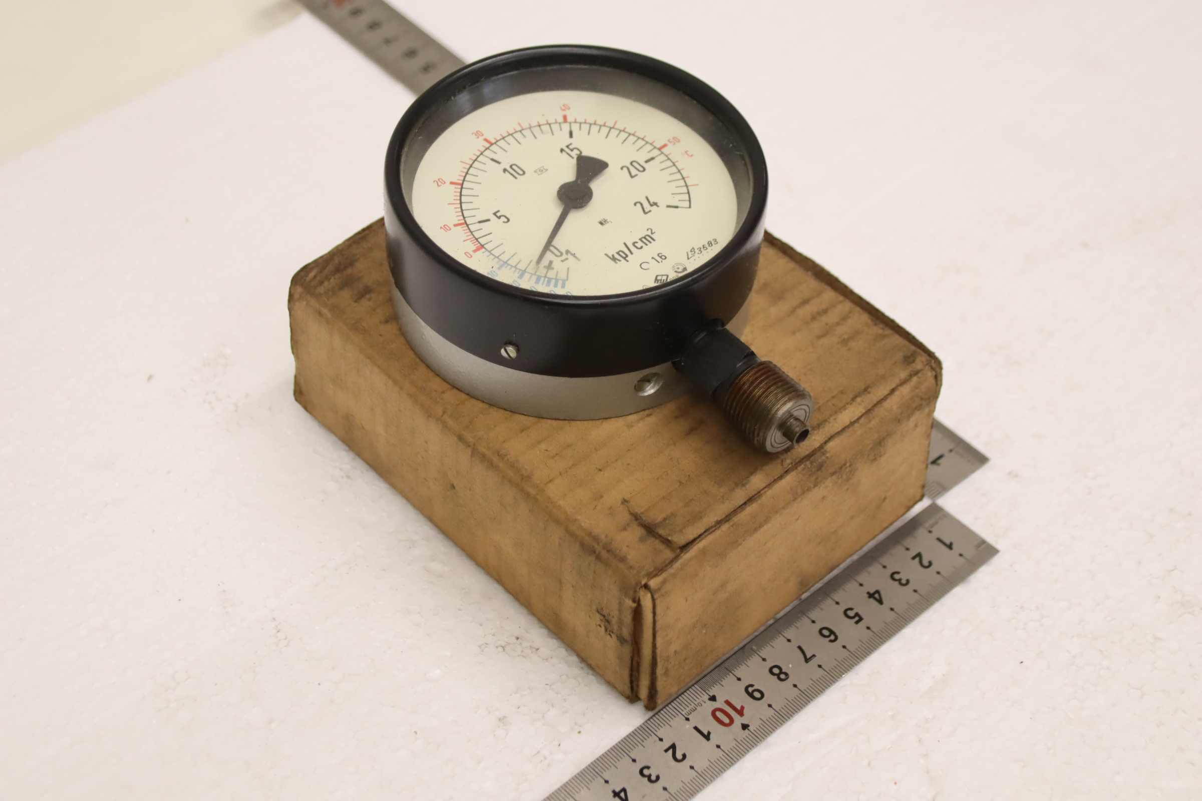 Manometer -1-0-24 bar von TGL - 1/BS 64/2 100Ø M20x1.5 -1-0-24 kp/cm² – Bild 2
