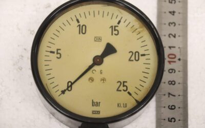 Manometer von Wika - 0-25 bar – Bild 4