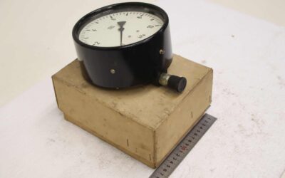 Alternative view of Manometer 0-0,1 bar / 0-10 kPa von TGL - Ø 160 mm