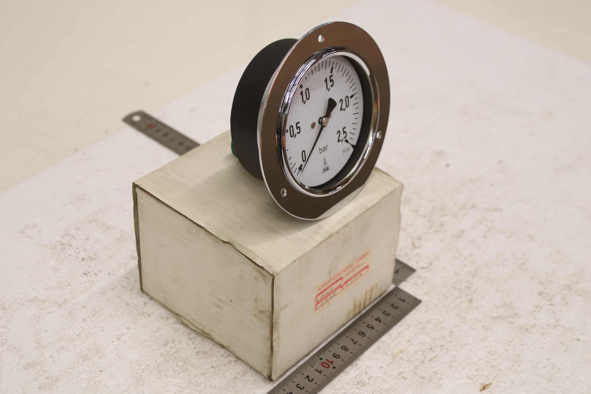 Manometer 0-2,5 bar von Armaturenbau - R 100-1 rFr 0-2,5 bar G1/2 A – Bild 2