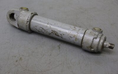 Hydraulikzylinder von Orsta** - Hub 200 mm