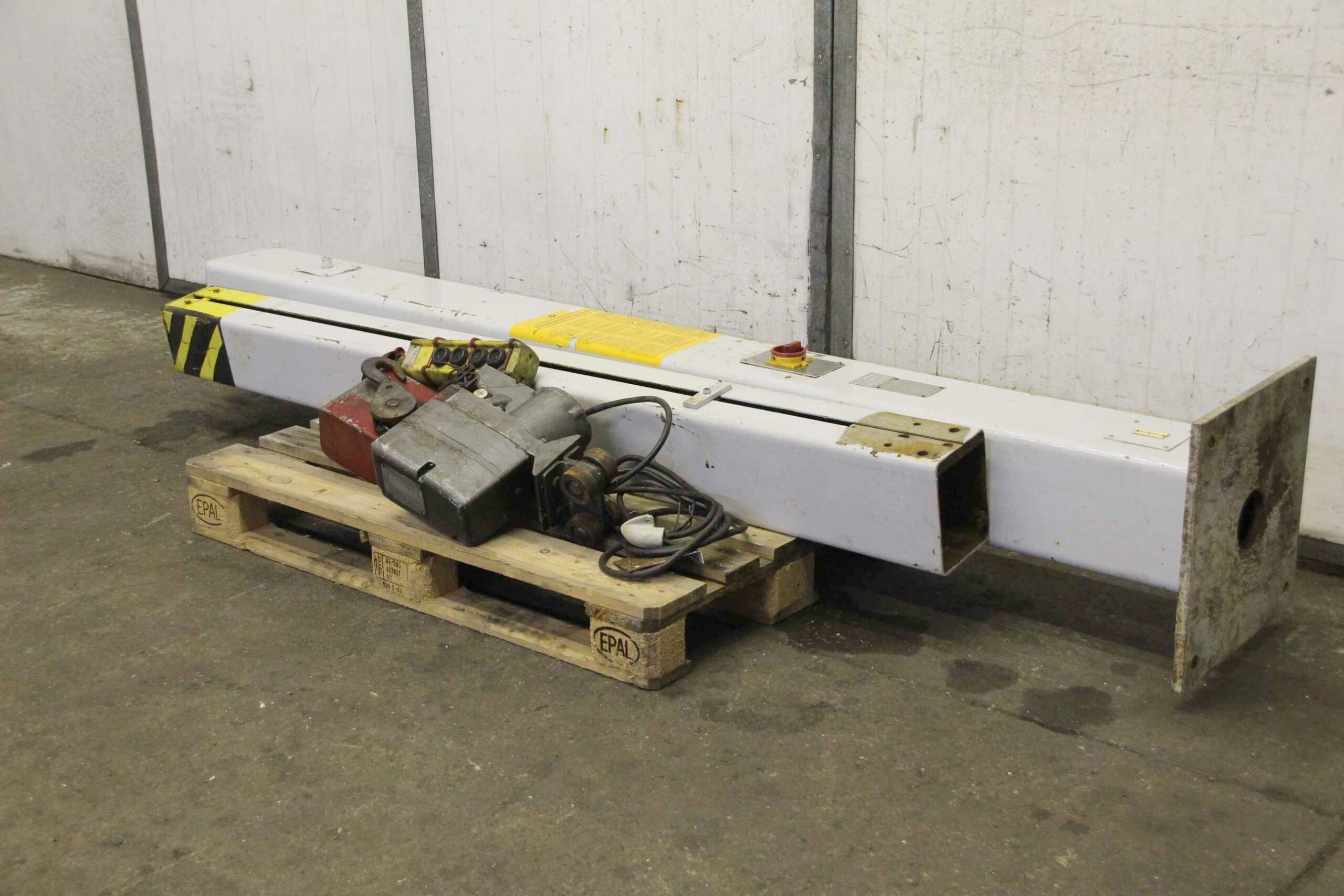 Säulenschwenkkran Ausleger 1,80 m/250 kg von VEB - KHZ 250