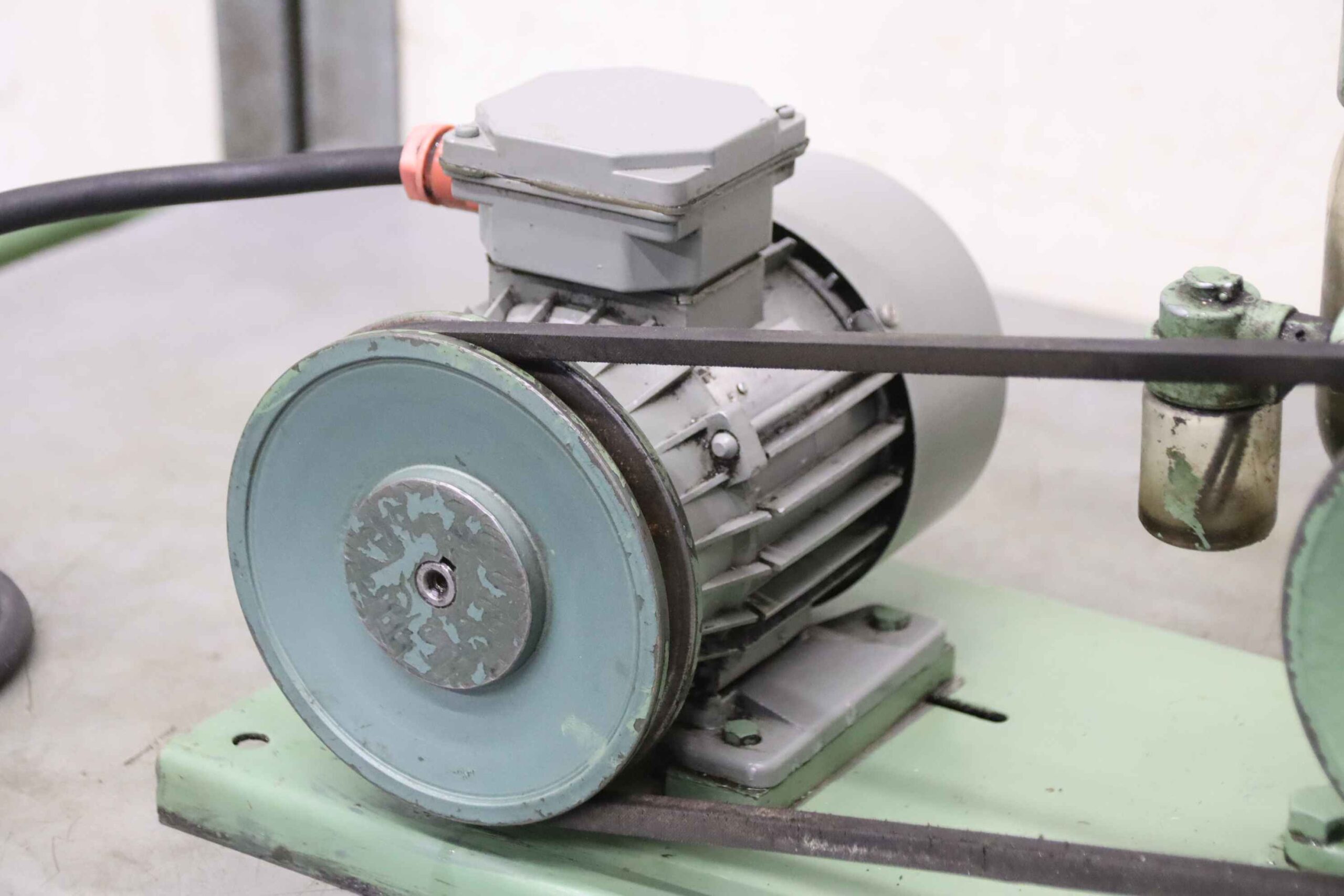 Vakuumpumpe von Gast - 1550-V2A – Bild 7