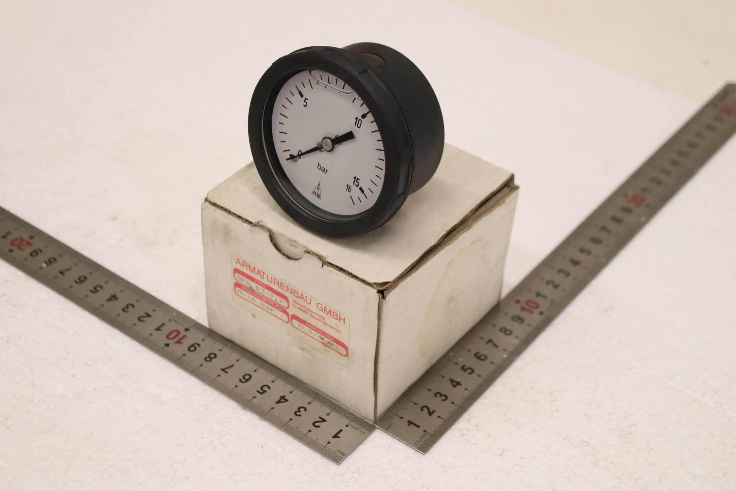Manometer 0-16 bar von Armaturenbau - RKG 63-1,r 0-16 bar G1/4 A