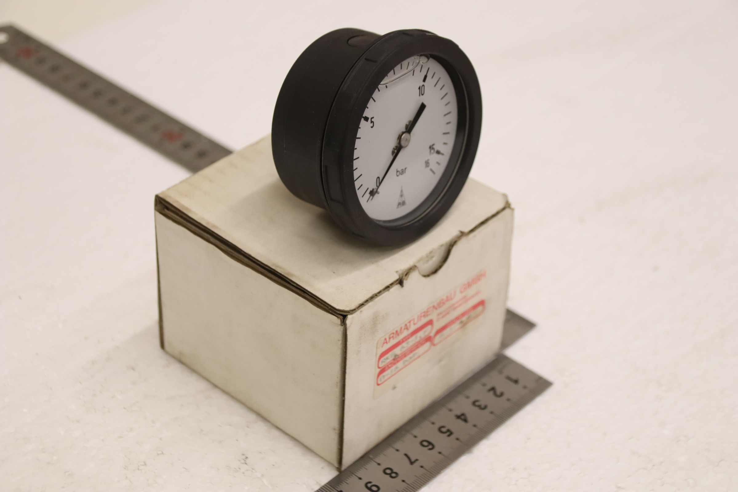 Manometer 0-16 bar von Armaturenbau - RKG 63-1,r 0-16 bar G1/4 A – Bild 2