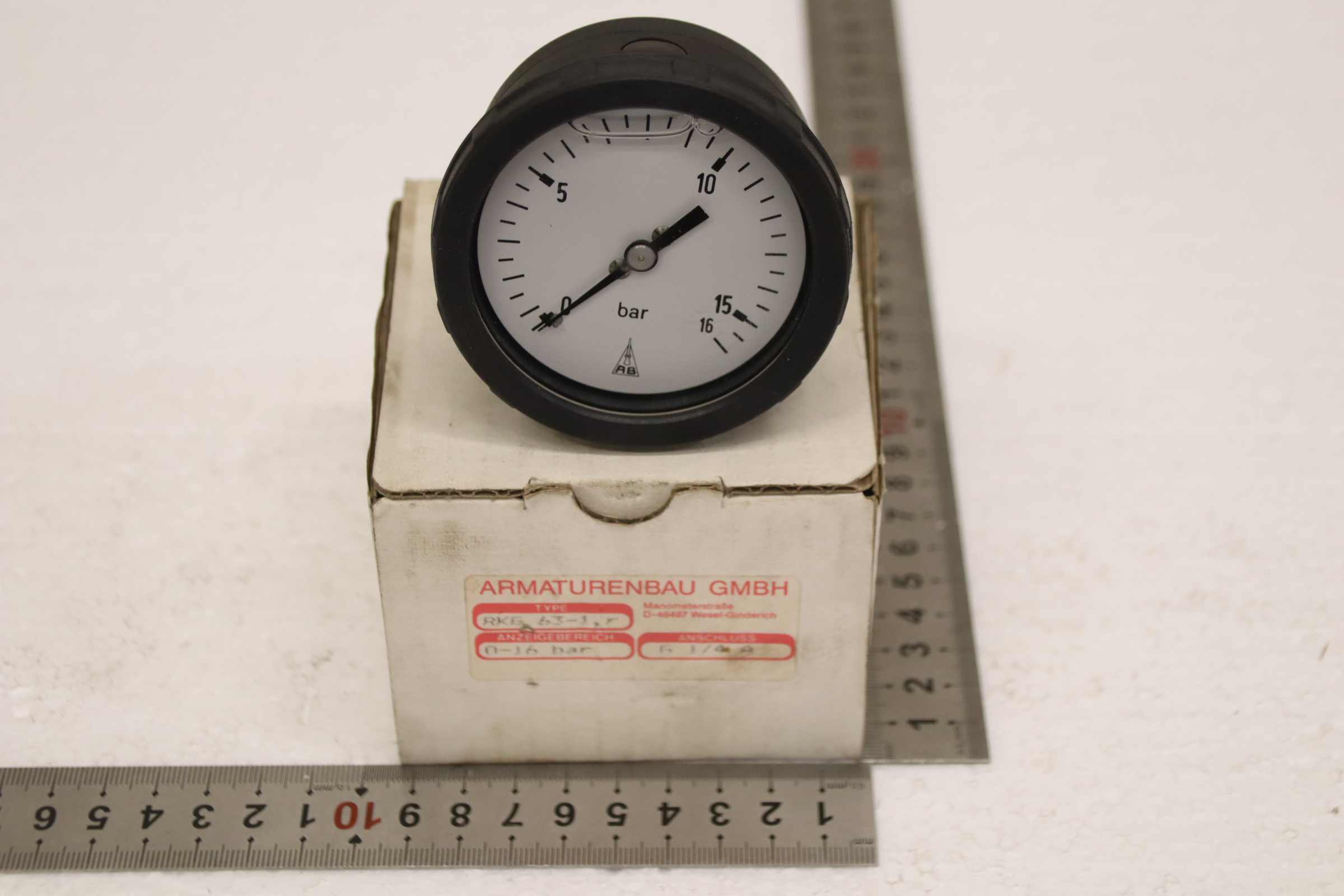Manometer 0-16 bar von Armaturenbau - RKG 63-1,r 0-16 bar G1/4 A – Bild 3