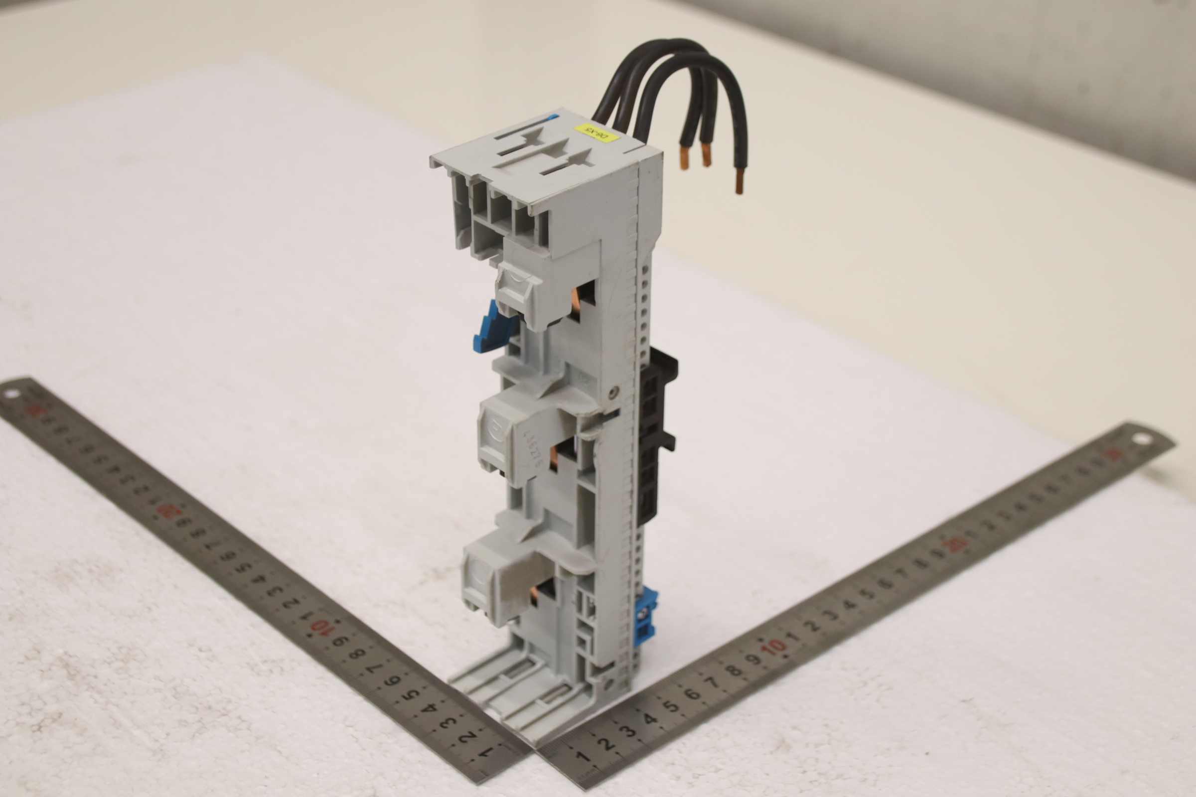 Sammelschienenadapter von wöhner - EEC6080-L MCCB LUB 12 LUB 32 32 427