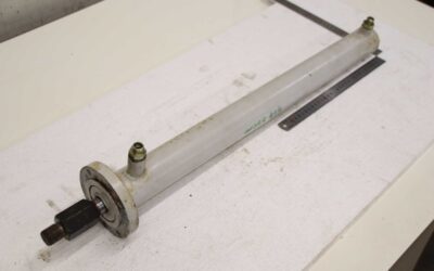 Alternative view of Hydraulikzylinder von unbekannt - Hub 560 mm