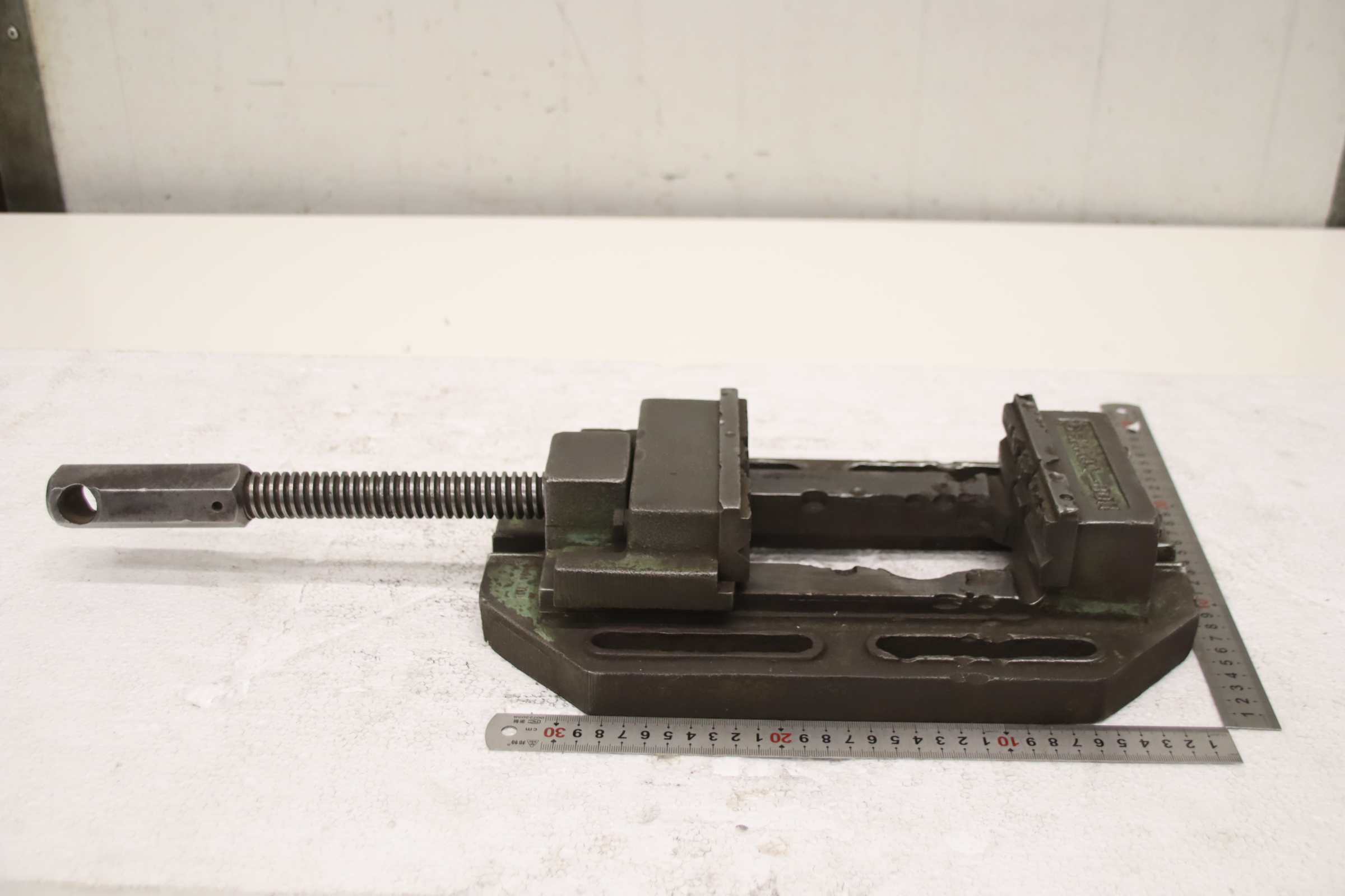 Maschinenschraubstock von CEKABA - BON Spannweite 130 mm – Bild 5
