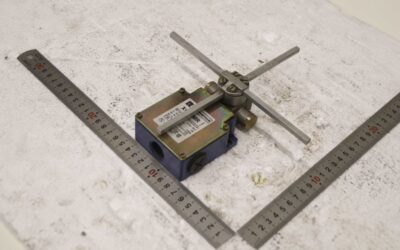 Endschalter von Telemecanique - XCK-MR