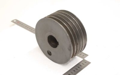 Alternative view of Keilriemenscheibe 5-rillig von unbekannt - SPZ (10 mm) Ø 136 x 64 mm