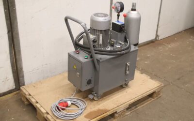 Alternative view of Hydraulikaggregat 2,2 kW 140 bar von unbekannt - 12 l/min